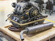 Drive Straat - 1974 Porsche 911 SC Polar Silver 9114103164 - Restoration - Engine